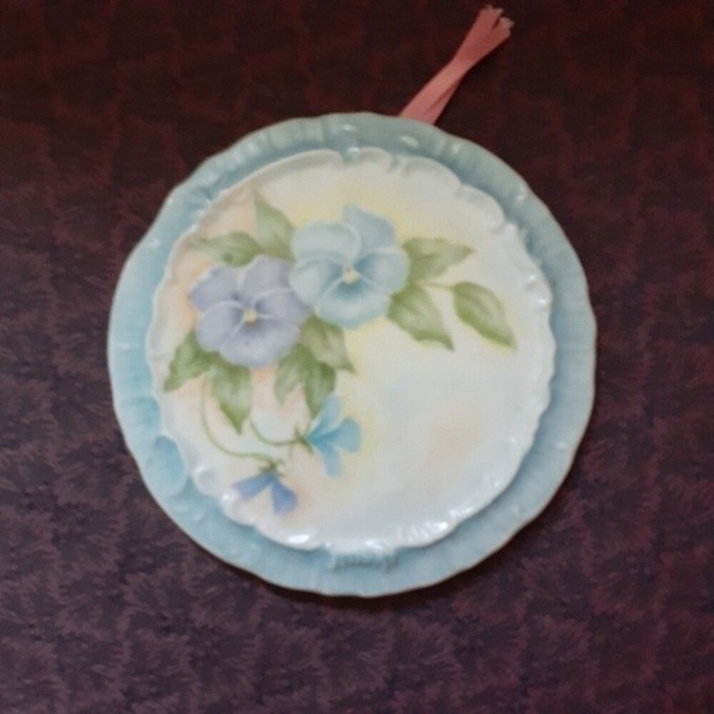 vintage Hand painted blue flower ceramic wall plate painting art pansy porcelain - Picture 5 of 9